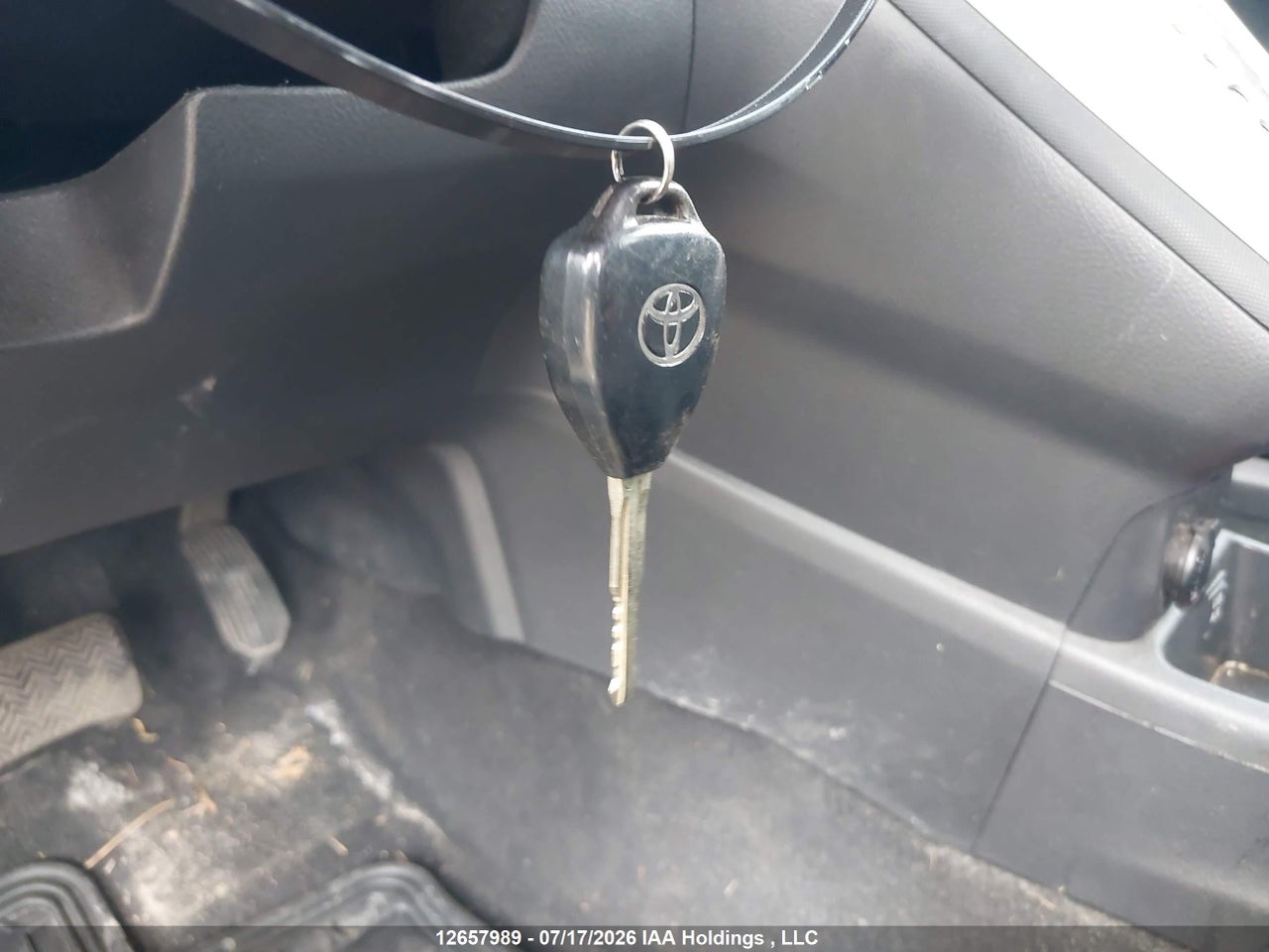2T1KU4EE6BC589184 · 2011 TOYOTA COROLLA MATRIX · 11/19