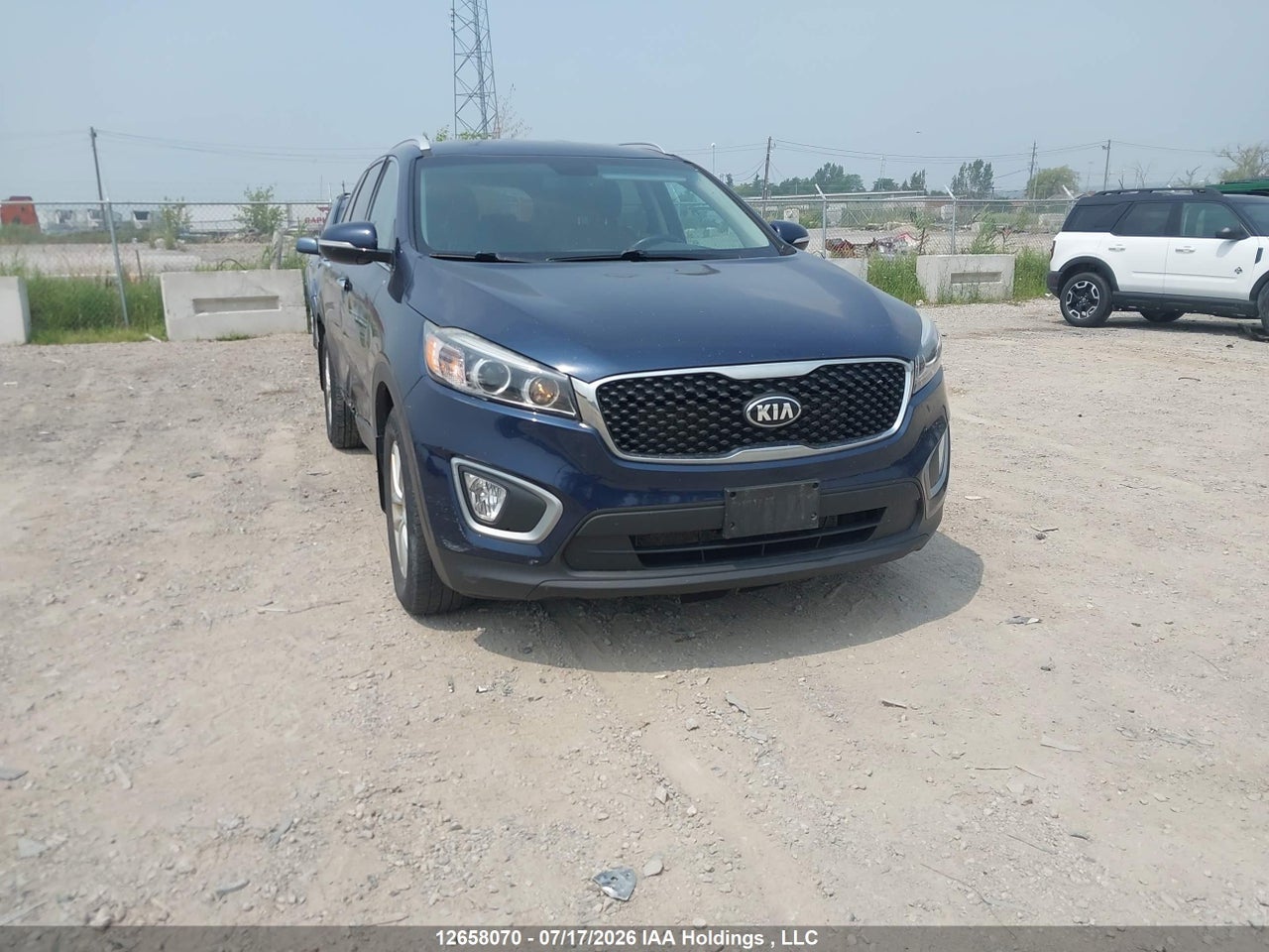 5XYPGDA54HG239732 · 2017 KIA SORENTO LX/L