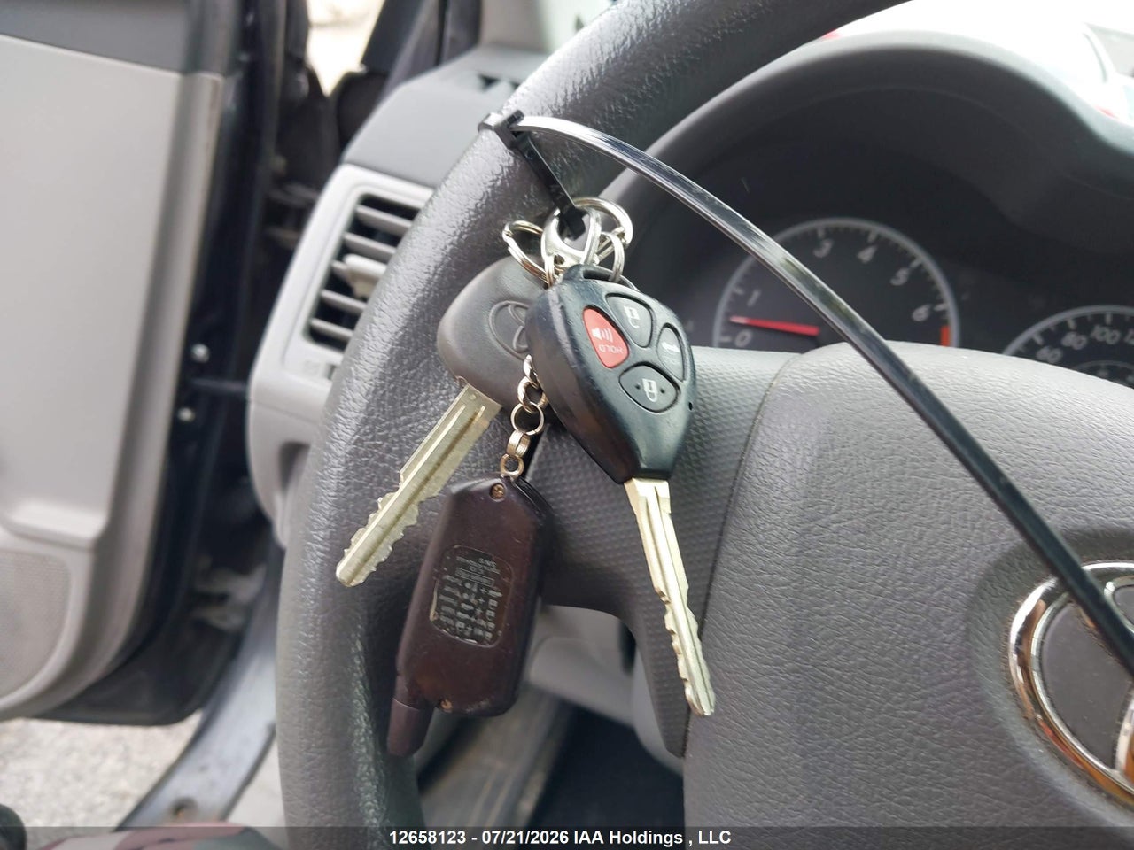 2T1BU4EE0AC218696 · 2010 TOYOTA COROLLA CE · 11/19