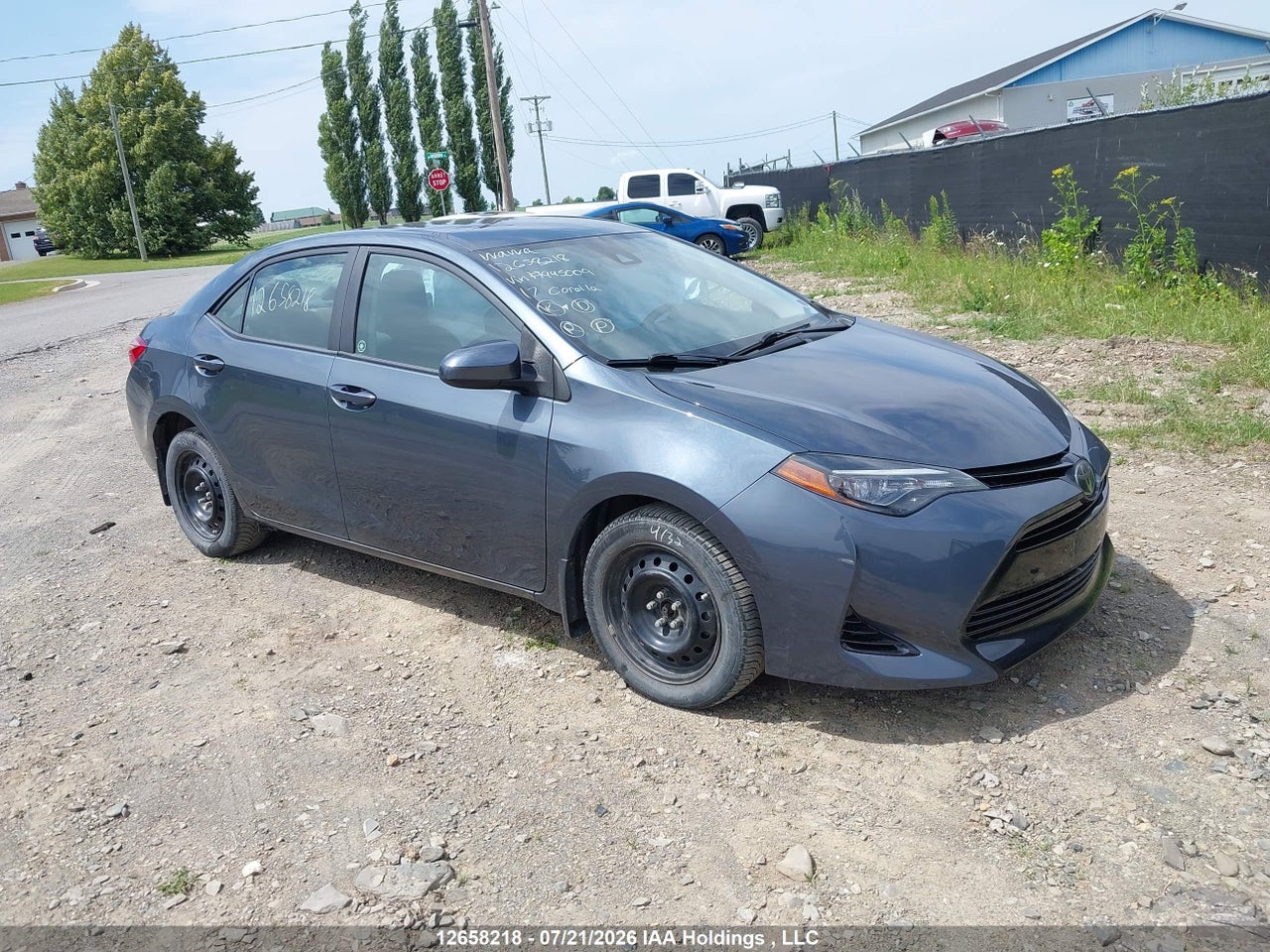 2T1BURHE3HC945009 · 2017 TOYOTA COROLLA LE
