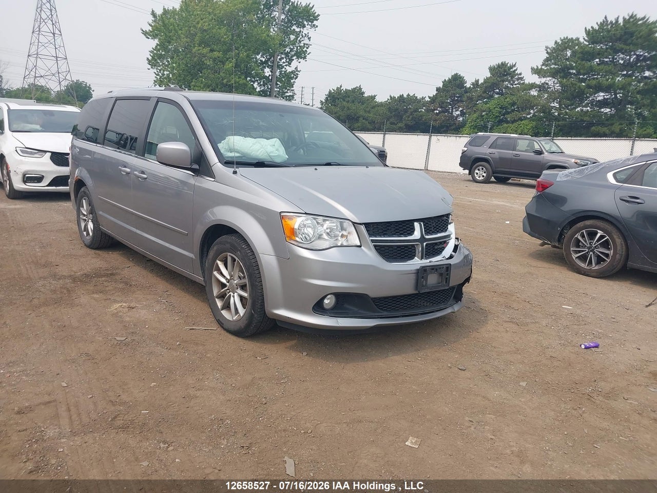 2C4RDGBG5FR684914 · 2015 DODGE GRAND CARAVAN SE