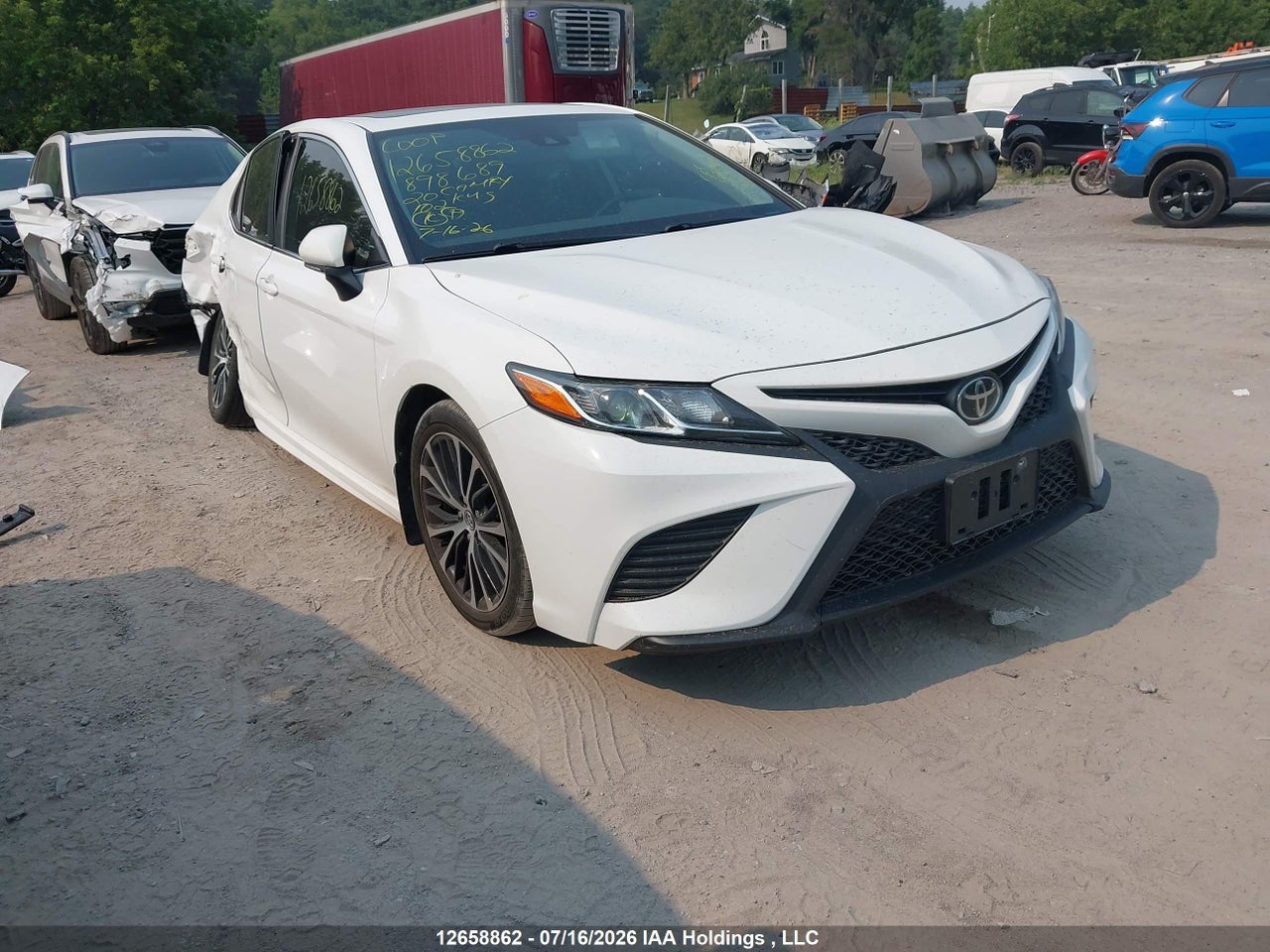 4T1J11AK5LU898689 · 2020 TOYOTA CAMRY SE