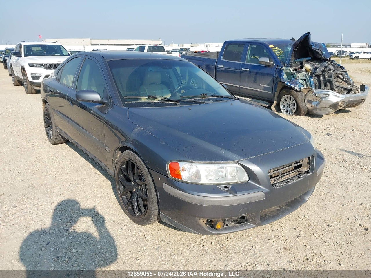 YV1RH52Y742315124 · 2004 VOLVO S60 R