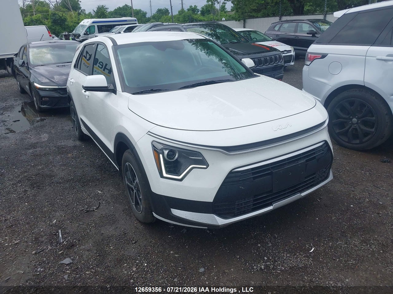 KNDCP3LE9S5298586 · 2025 KIA NIRO