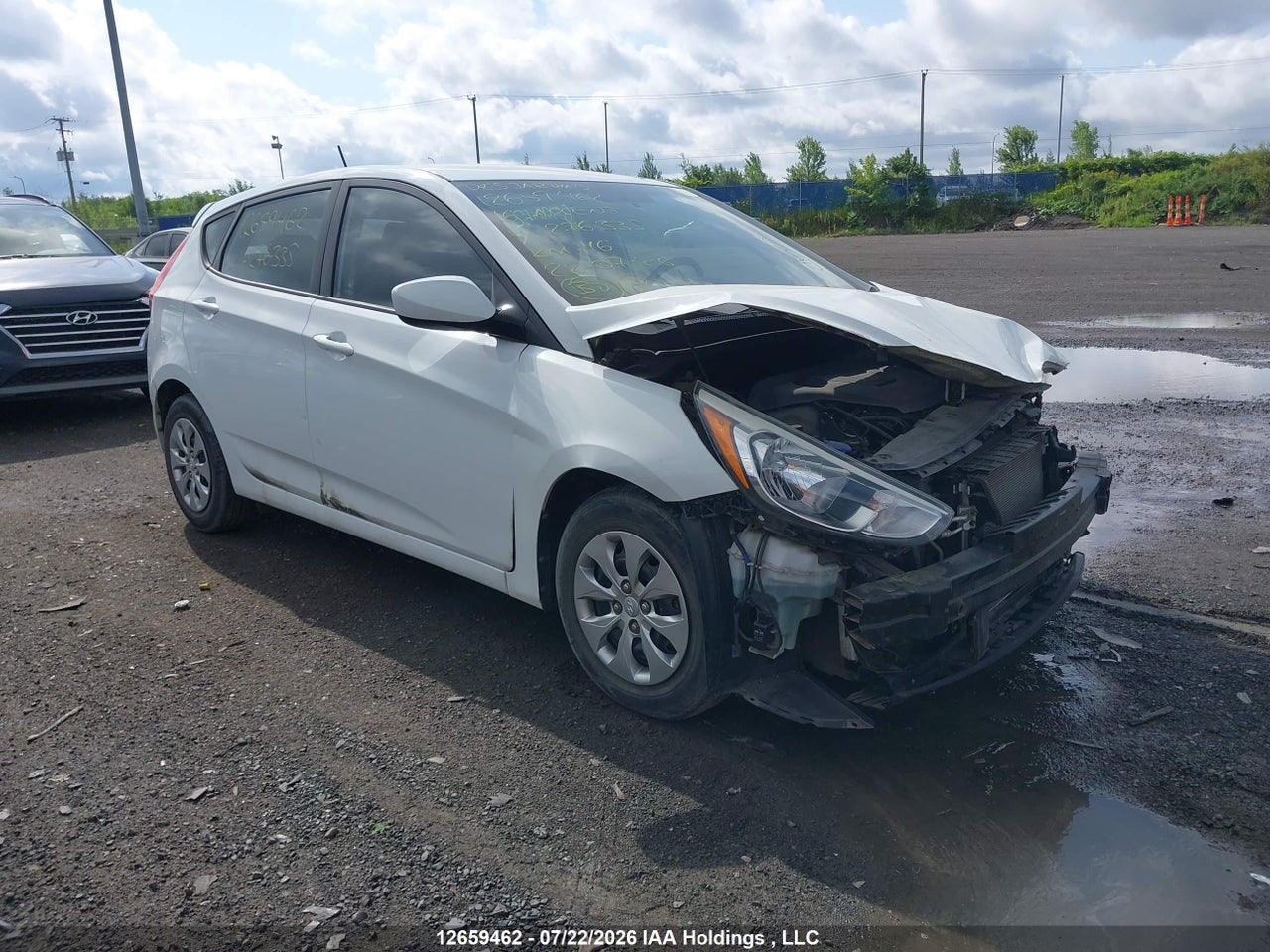 KMHCT5AE2GU276335 · 2016 HYUNDAI ACCENT SE
