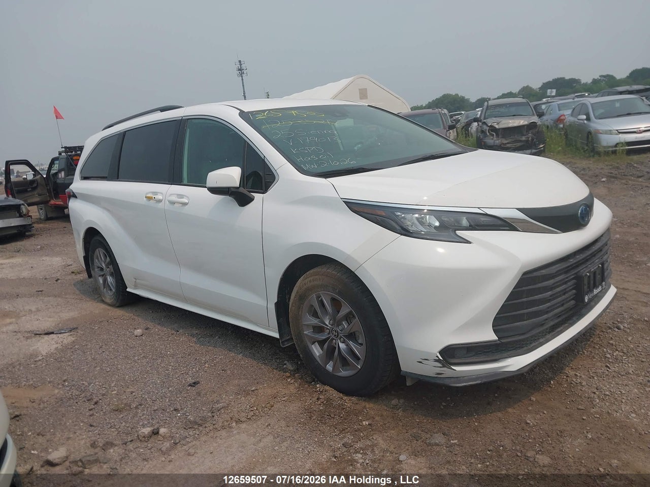 5TDGSKFC5SS179013 · 2025 TOYOTA SIENNA LE 8-PASSENGER