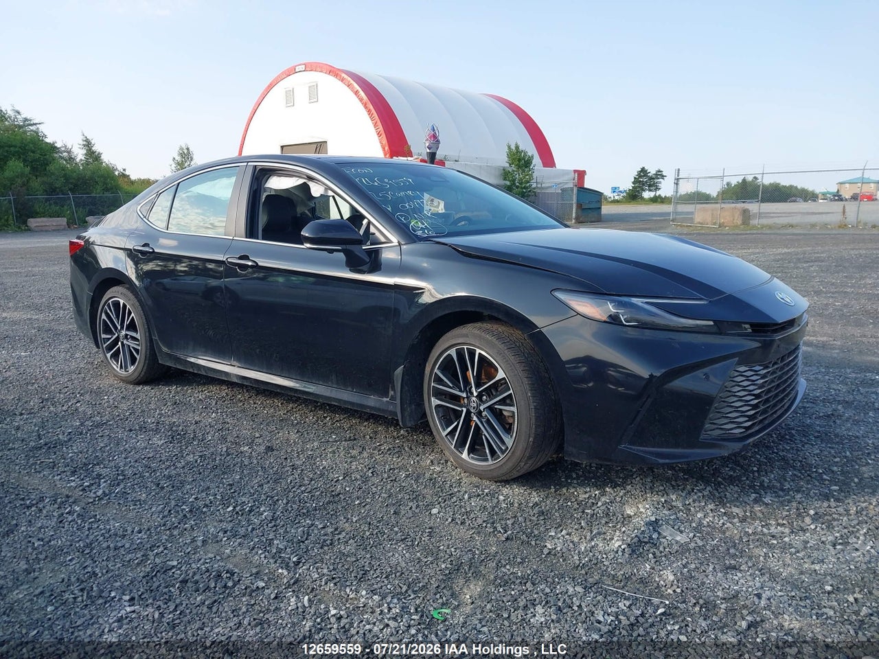 4T1DBADK2SU004930 · 2025 TOYOTA CAMRY XLE
