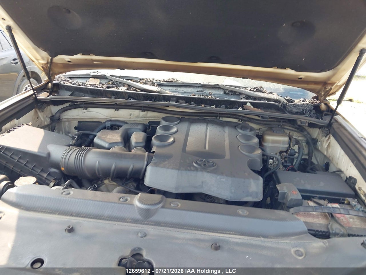 JTEBU5JR2D5121060 · 2013 TOYOTA 4RUNNER SR5/LIMITED/TRAIL · 10/18