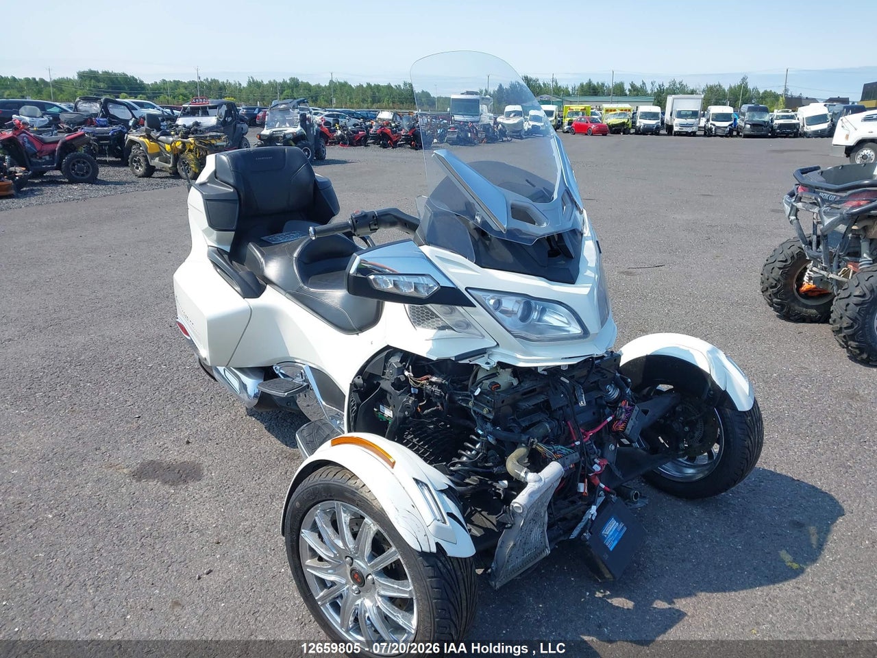 2BXNBDD13EV006843 · 2014 CAN-AM SPYDER ROADSTER RT/RTS/RT LIMITED