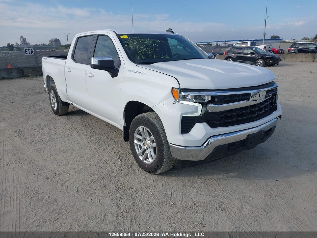 3GCUKDED2TG324775 · 2026 CHEVROLET SILVERADO K1500 LT