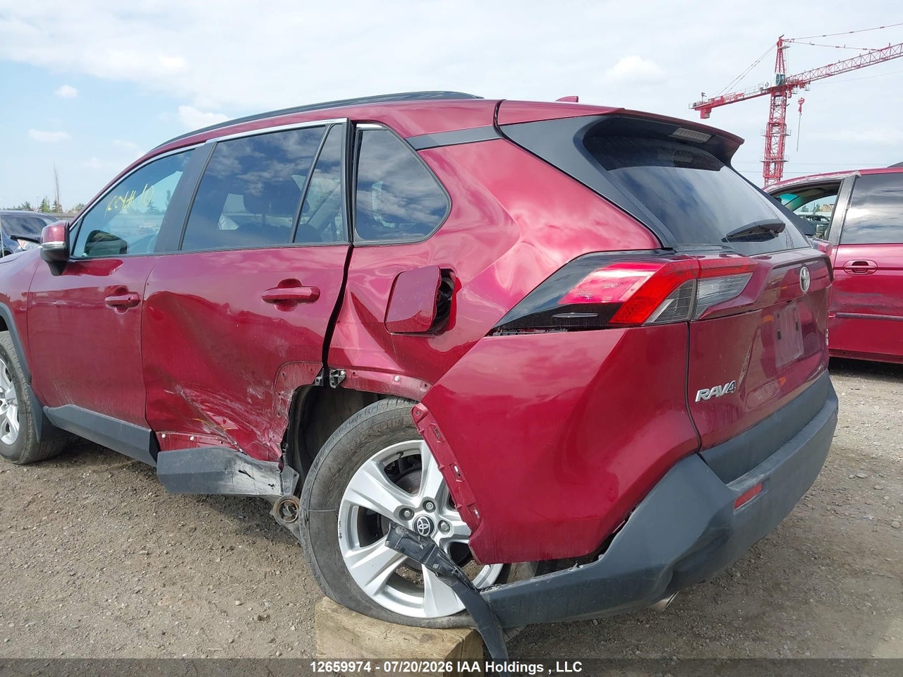 2T3R1RFV0MW227217 · 2021 TOYOTA RAV4 XLE/XLE PREMIUM · 6/22