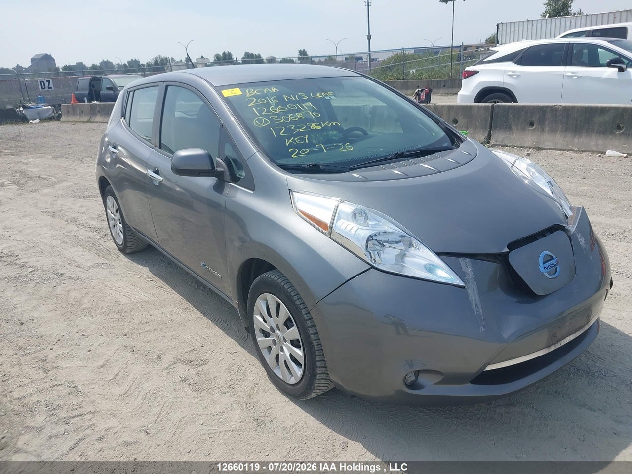 1N4AZ0CP1GC306870 · 2016 NISSAN LEAF S