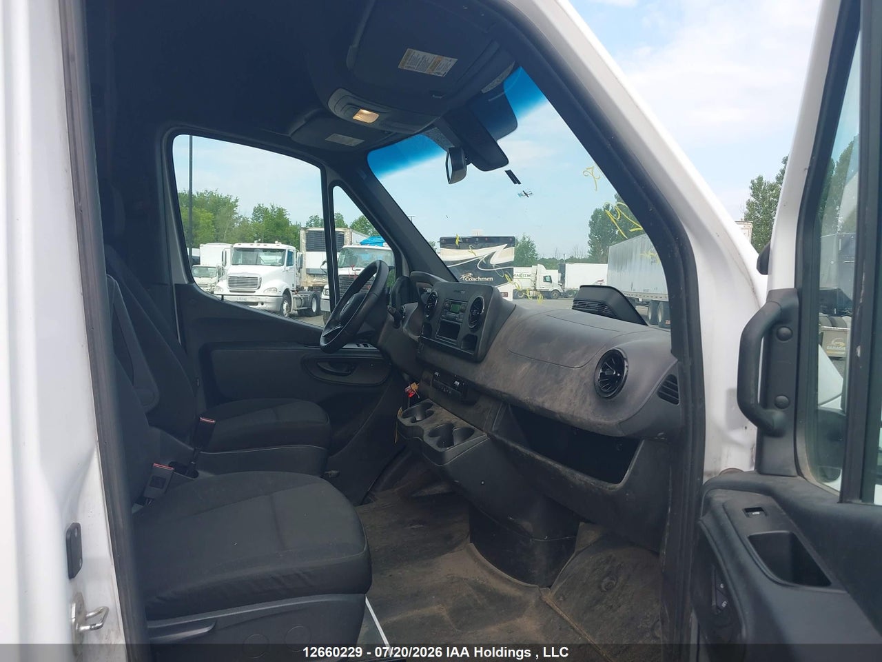 W1Y4KCHY8SP792198 · 2025 MERCEDES BENZ SPRINTER 2500 · 5/24