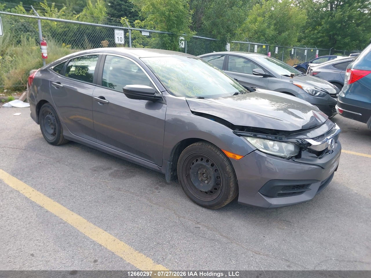2HGFC2E28GH016302 · 2016 HONDA CIVIC DX