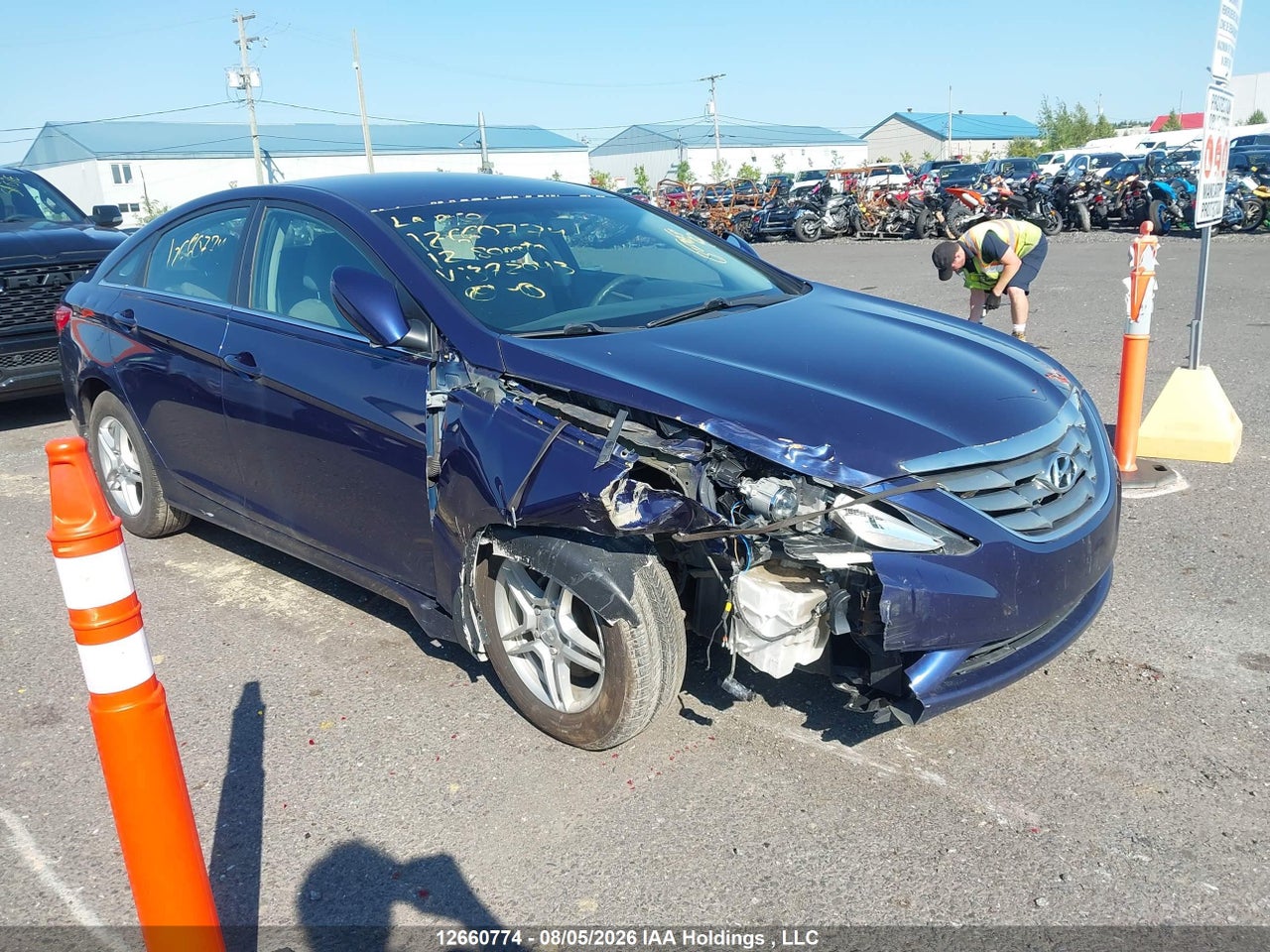 5NPEB4AC2CH372043 · 2012 HYUNDAI SONATA GLS