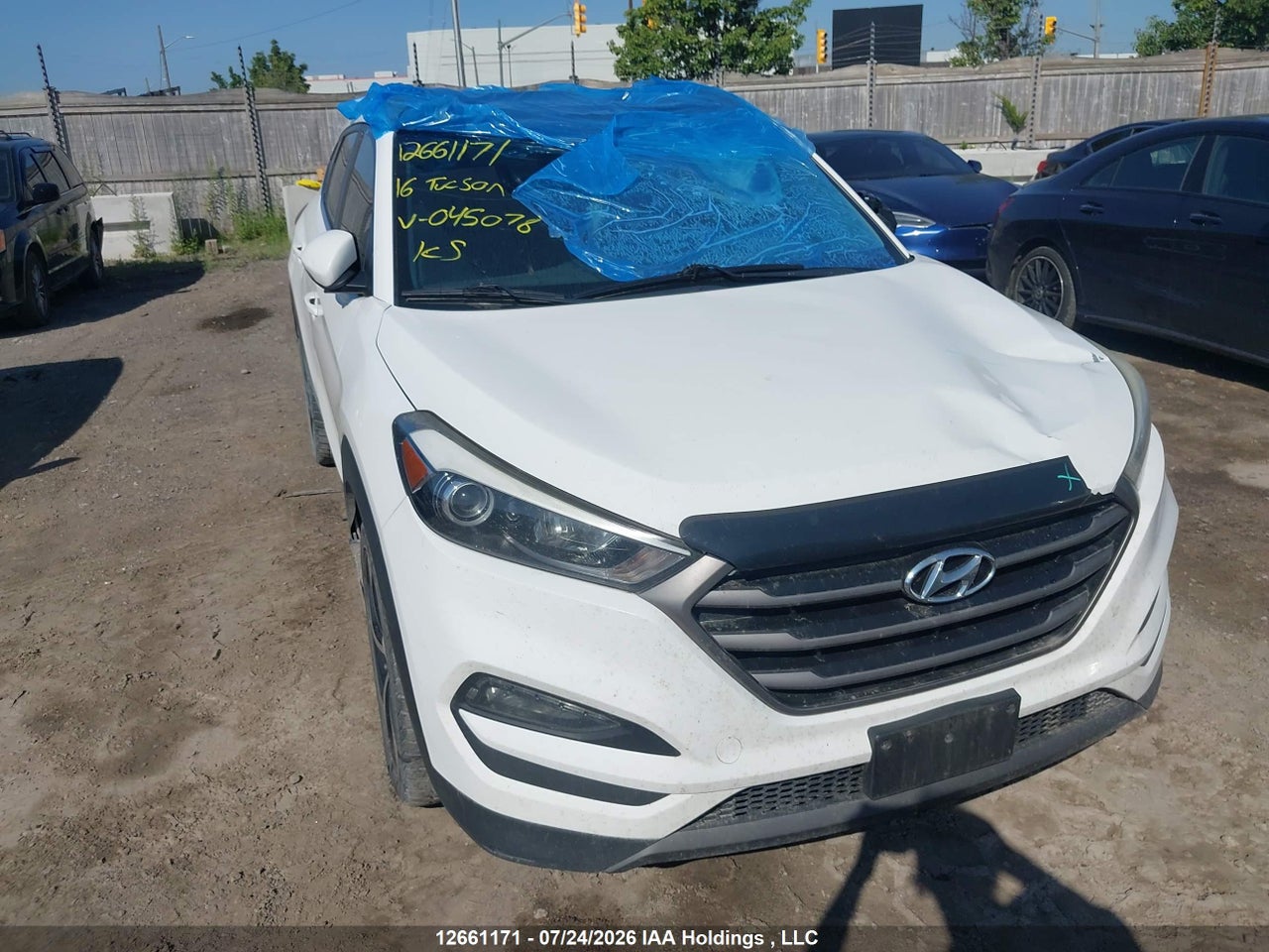 KM8J3CA22GU045078 · 2016 HYUNDAI TUCSON LIMITED