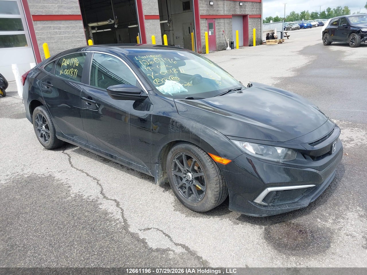 2HGFC2F53KH001871 · 2019 HONDA CIVIC LX