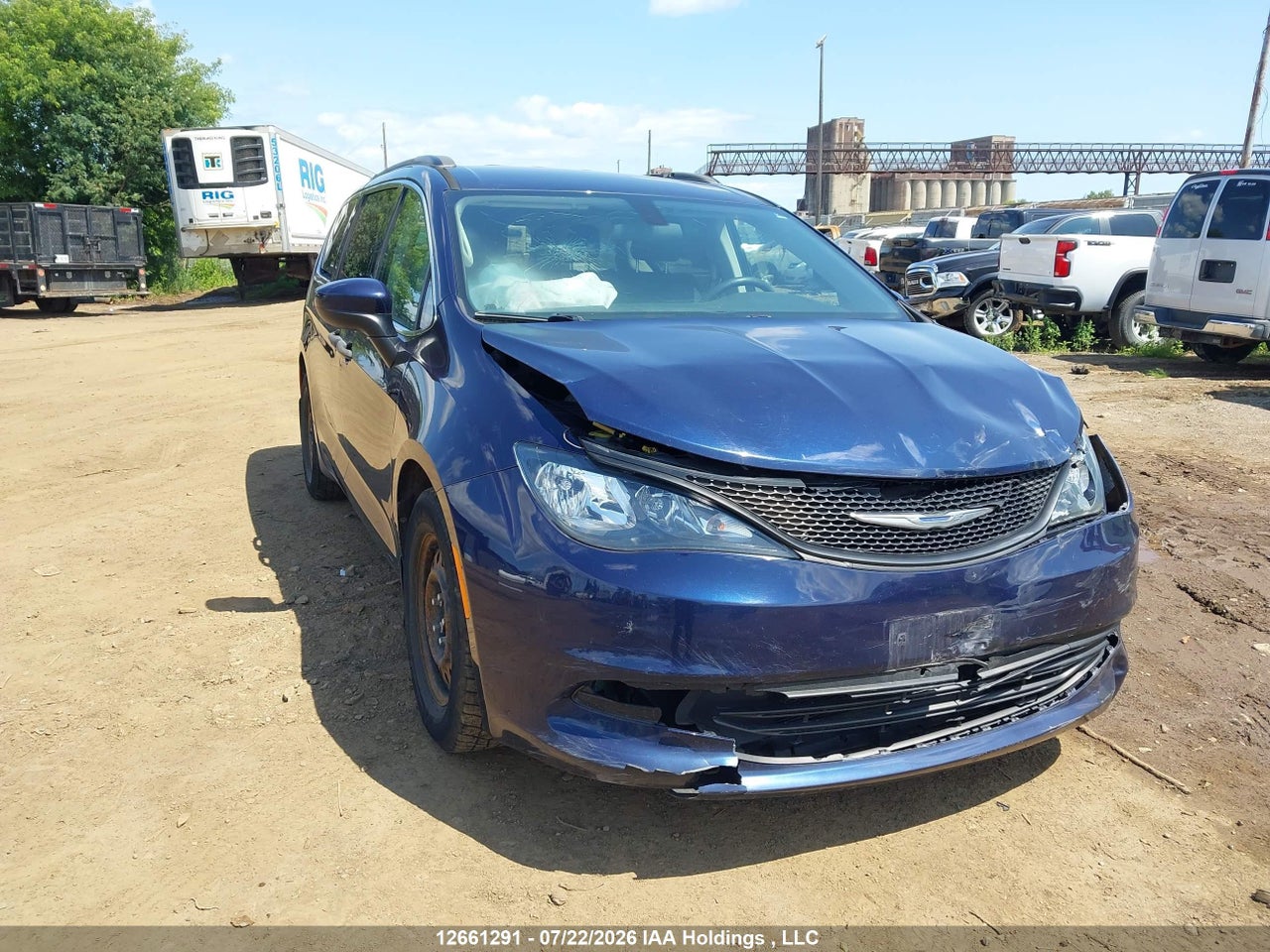 2C4RC1AGXJR150124 · 2018 CHRYSLER PACIFICA L