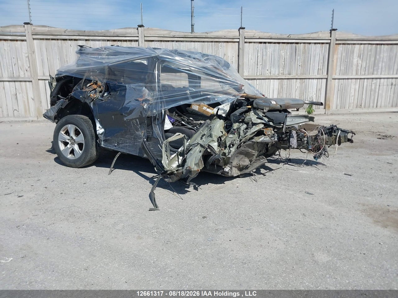2T3B1RFV1KC040939 · 2019 TOYOTA RAV4 LE