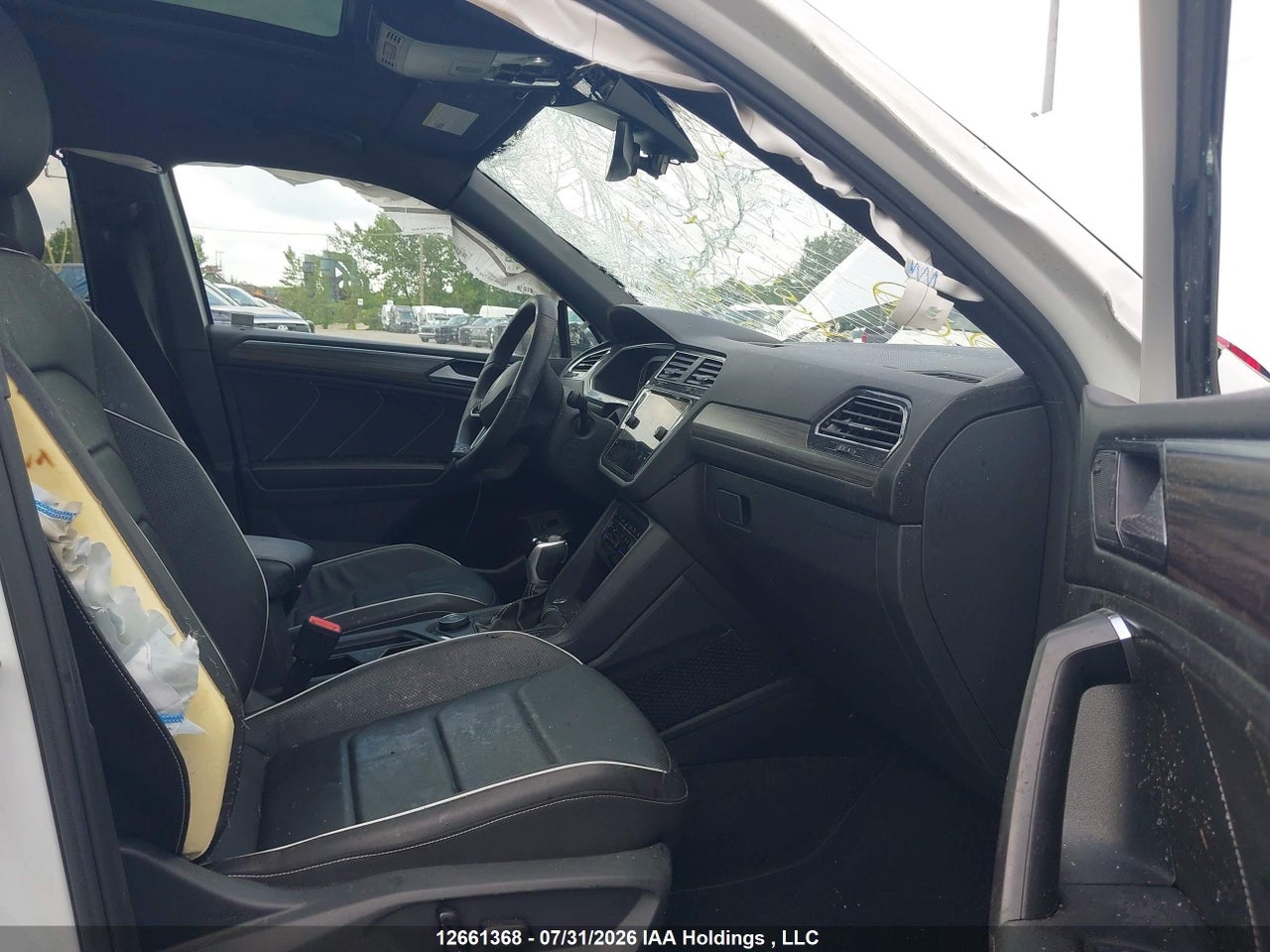 3VV4B7AX3NM099841 · 2022 VOLKSWAGEN TIGUAN SEL R-LINE · 5/24