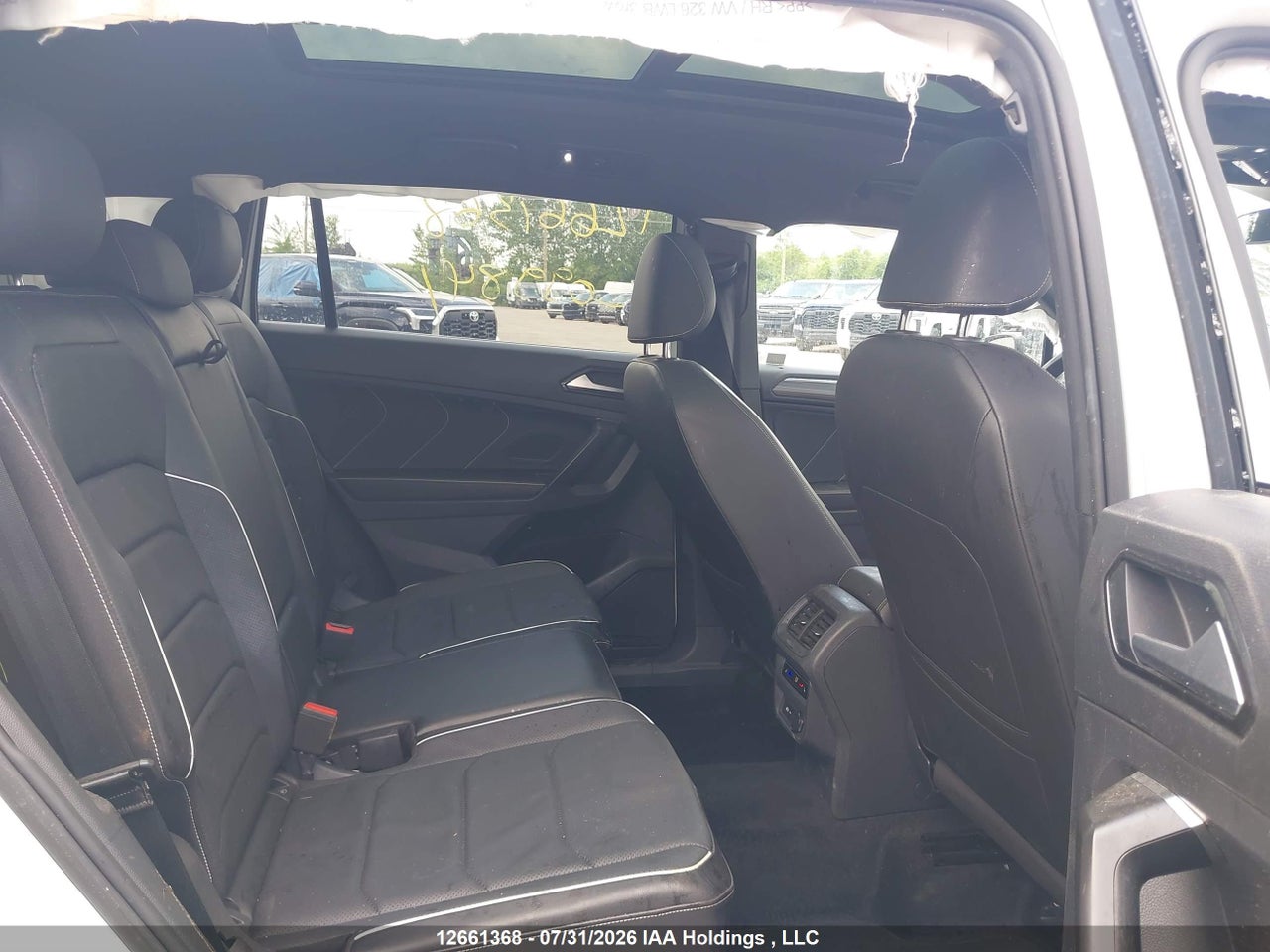 3VV4B7AX3NM099841 · 2022 VOLKSWAGEN TIGUAN SEL R-LINE · 8/24