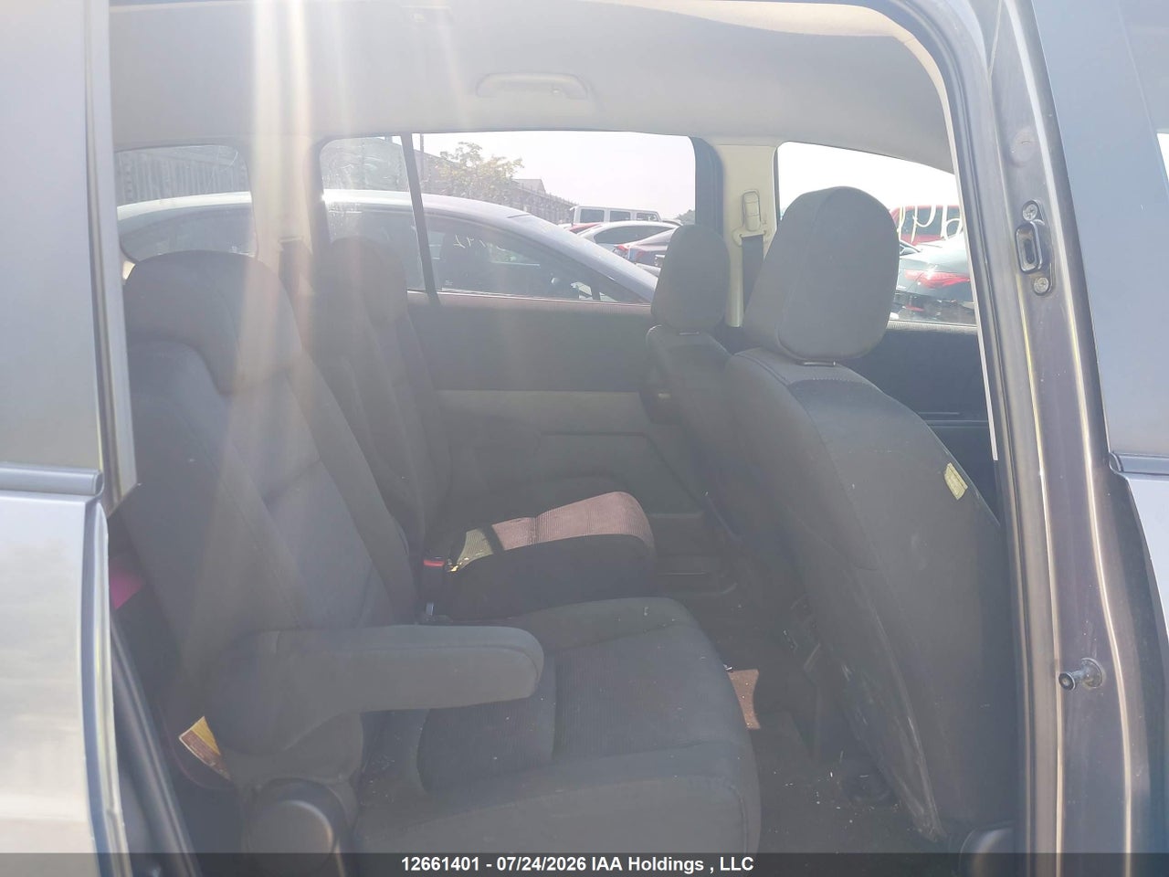 JM1CR2W38A0377127 · 2010 MAZDA MAZDA5 GS/GT · 8/17