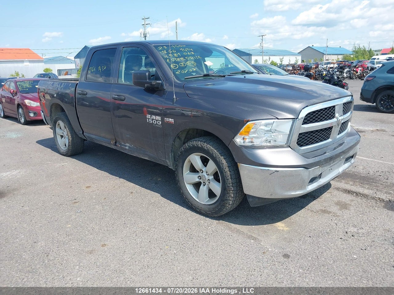 1C6RR7LT6PS581067 · 2023 RAM 1500 CLASSIC SLT