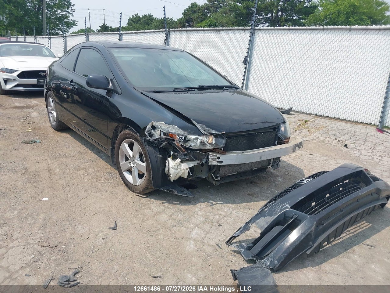 2HGFG1A67BH000883 · 2011 HONDA CIVIC LX