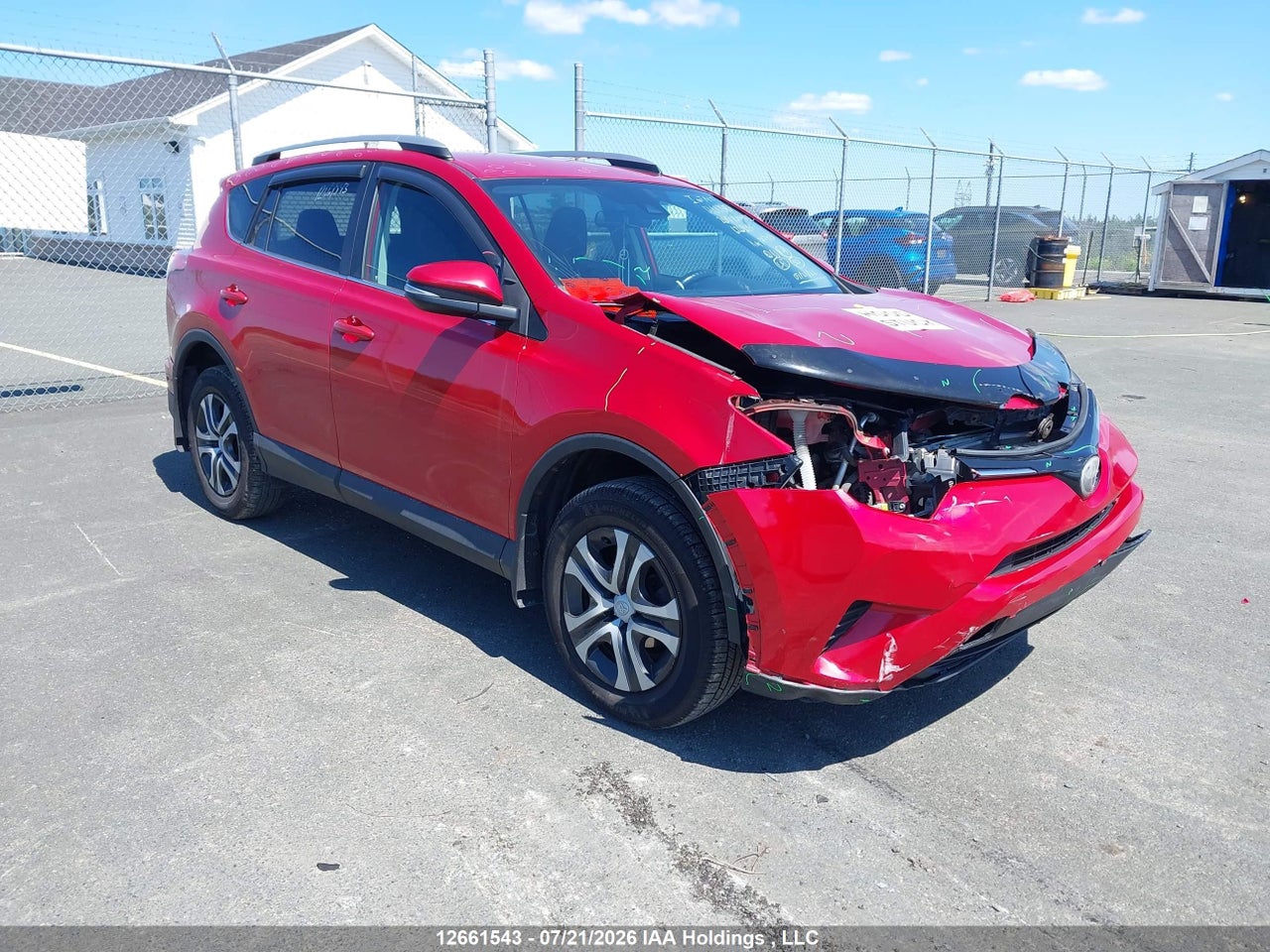 2T3BFREV1HW626874 · 2017 TOYOTA RAV4 LE