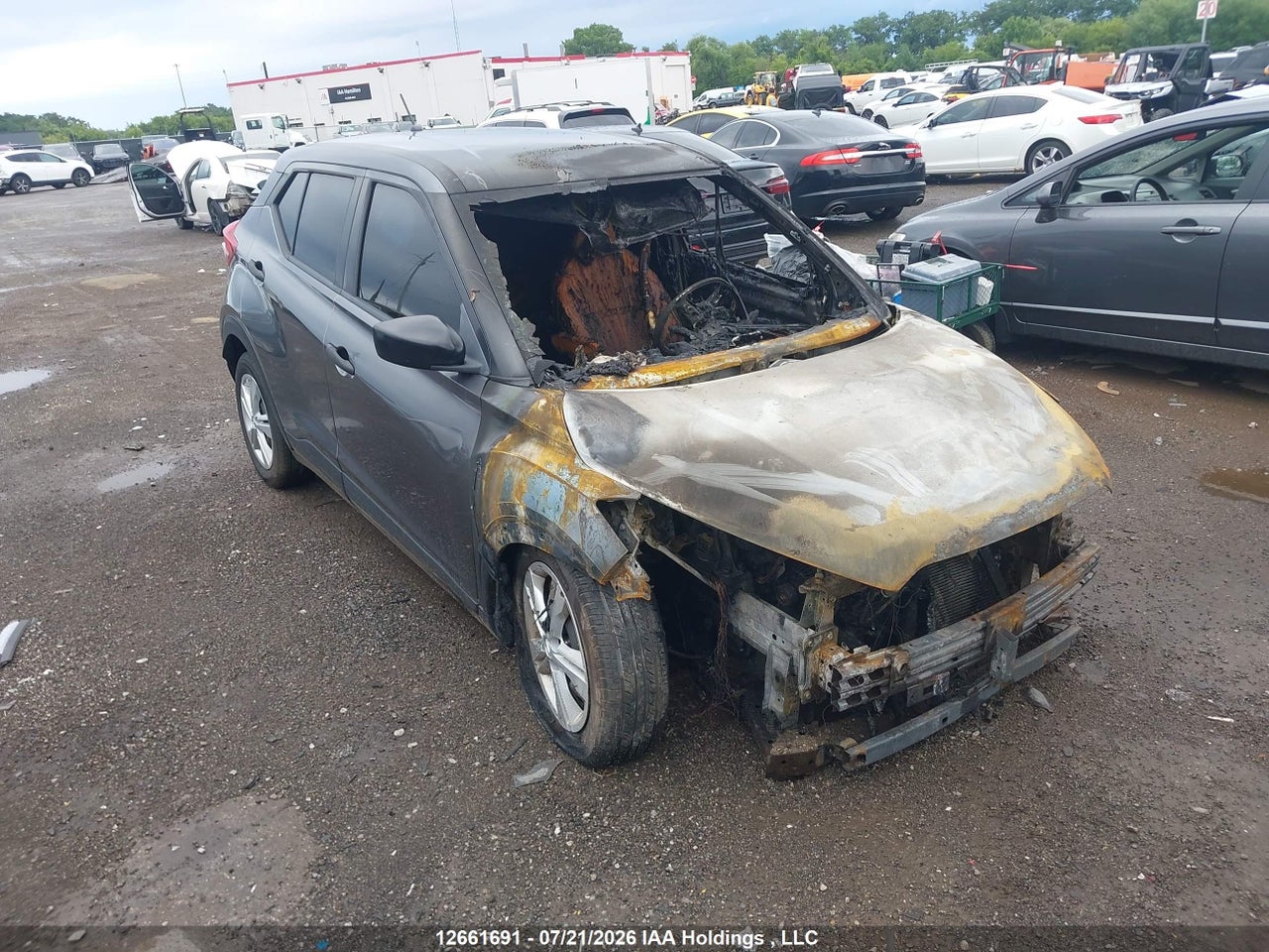3N1CP5BV6LL511088 · 2020 NISSAN KICKS