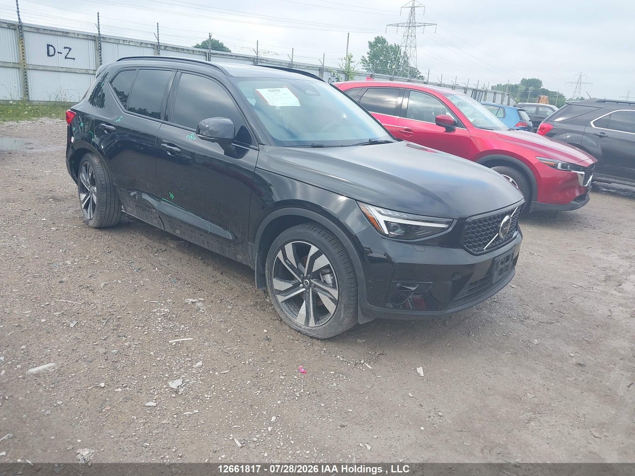 YV4L12UM1R2367622 · 2024 VOLVO XC40