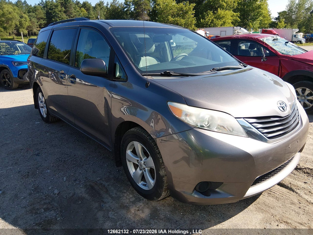 5TDKK3DC9BS033202 · 2011 TOYOTA SIENNA LE V6