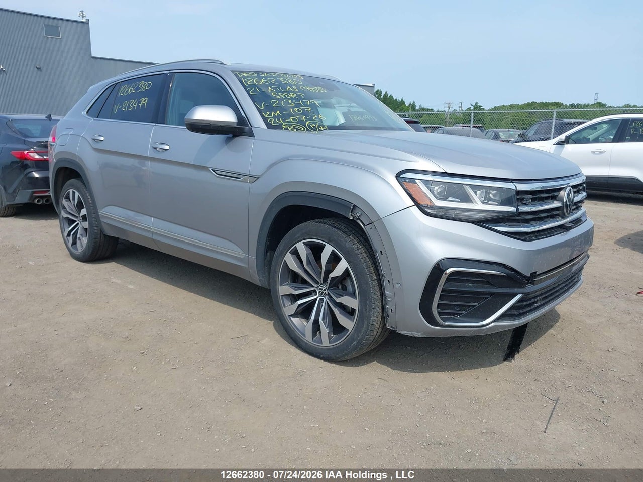 1V2FE2CA2MC213479 · 2021 VOLKSWAGEN ATLAS CROSS SPORT SEL PREMIUM R-LINE