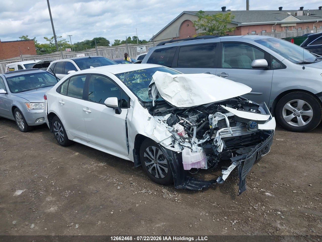 2025 TOYOTA COROLLA HYBRID LE