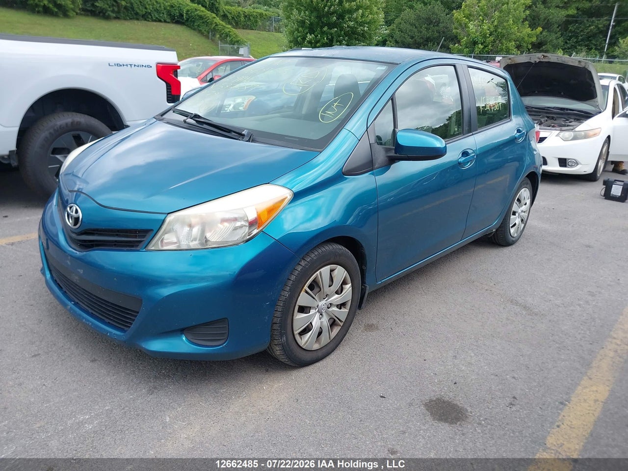 JTDKTUD35CD527587 · 2012 TOYOTA YARIS · 2/21