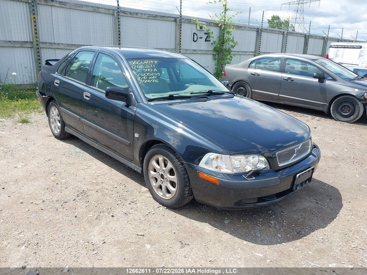 YV1VS29561F605255 · 2001 VOLVO S40 A