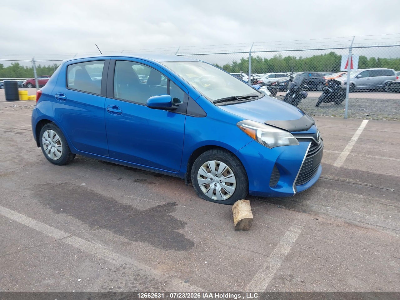 VNKKTUD37HA084357 · 2017 TOYOTA YARIS LE
