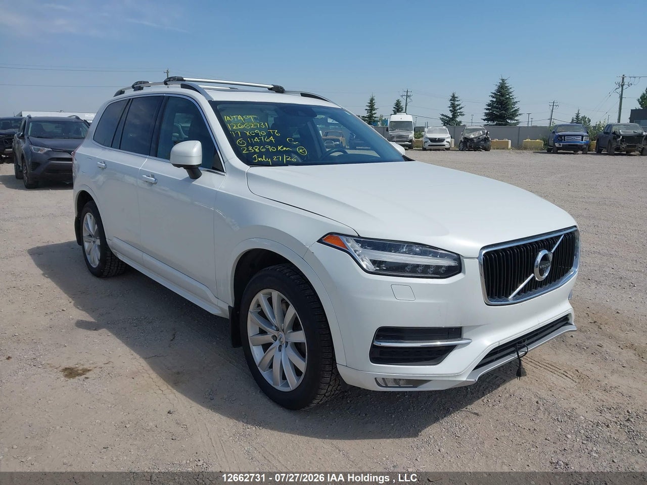 YV4A22PK2H1114764 · 2017 VOLVO XC90 T6 MOMENTUM