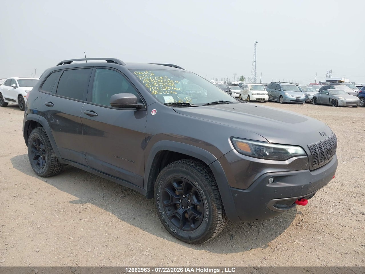1C4PJMBN2KD450238 · 2019 JEEP CHEROKEE TRAILHAWK