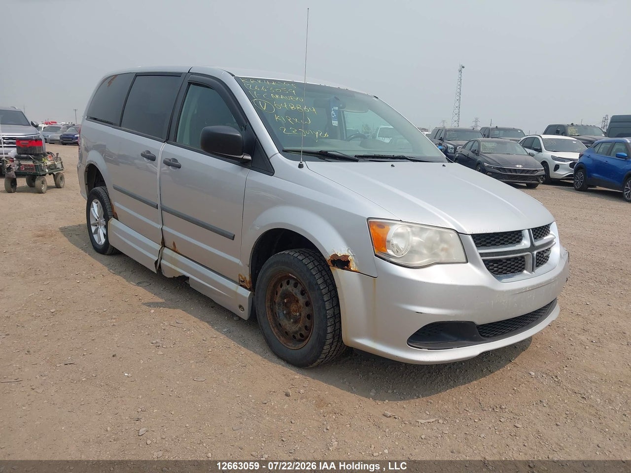 2D4RN4DG3BR648869 · 2011 DODGE GRAND CARAVAN EXPRESS