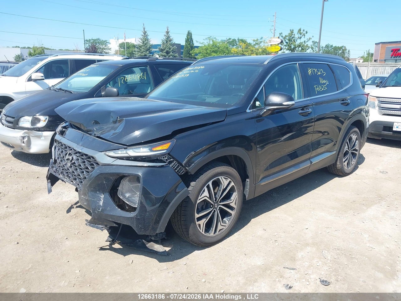 5NMS5CAA6LH160939 · 2020 HYUNDAI SANTA FE · 2/18