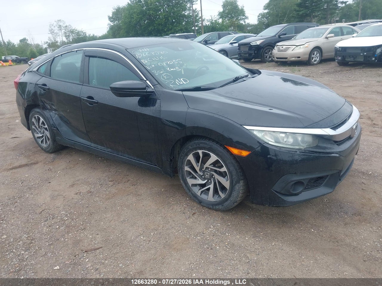 2HGFC2F67JH017255 · 2018 HONDA CIVIC SE