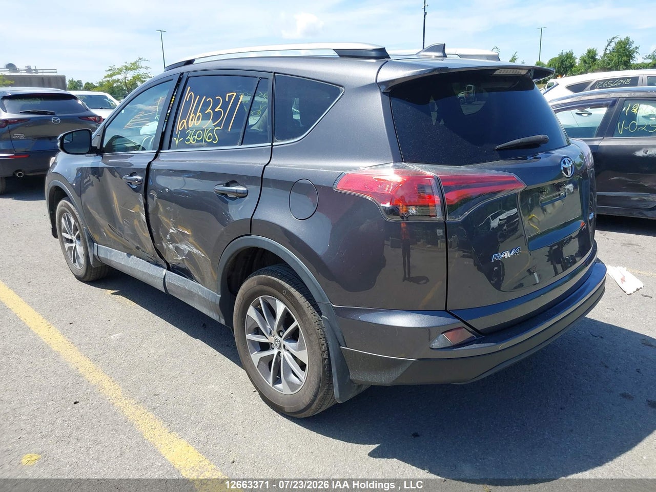 2T3ZFREV2HW360165 · 2017 TOYOTA RAV4 LE · 3/19