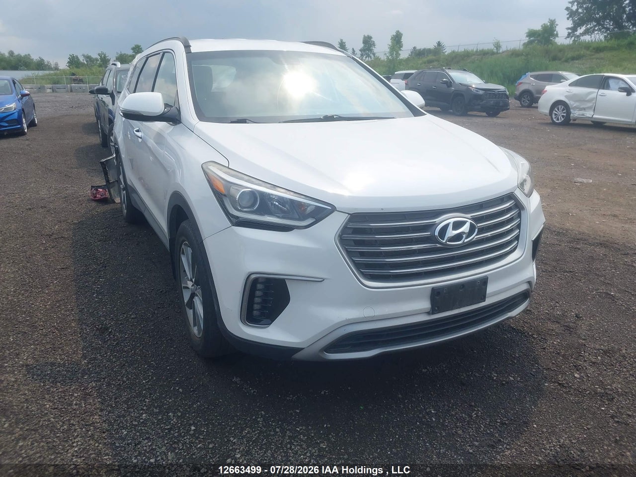 KM8SNDHF5HU186113 · 2017 HYUNDAI SANTA FE XL
