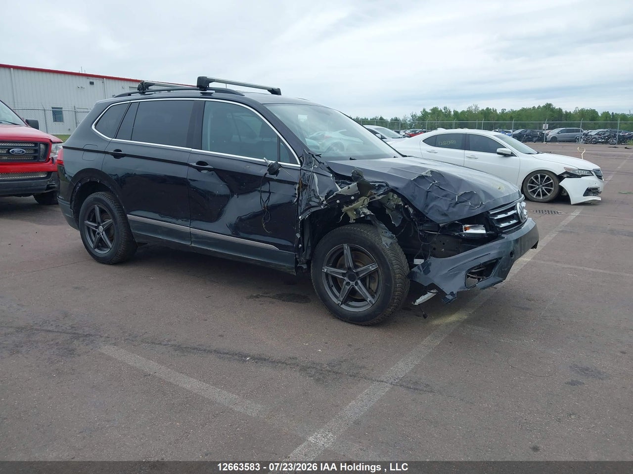 3VV2B7AX2JM216696 · 2018 VOLKSWAGEN TIGUAN COMFORTLINE