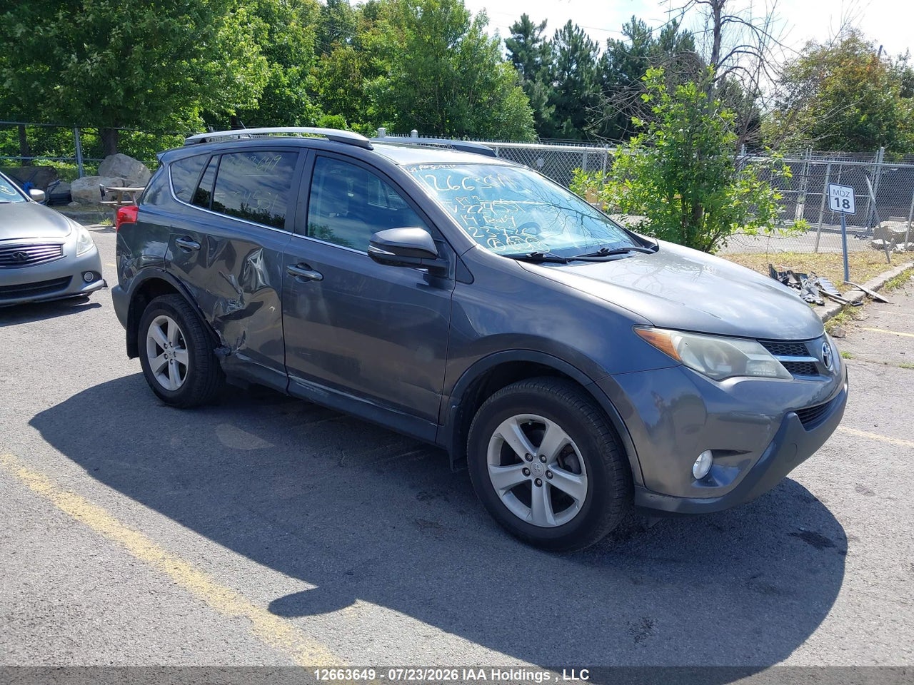 2T3RFREV2EW224551 · 2014 TOYOTA RAV4 XLE