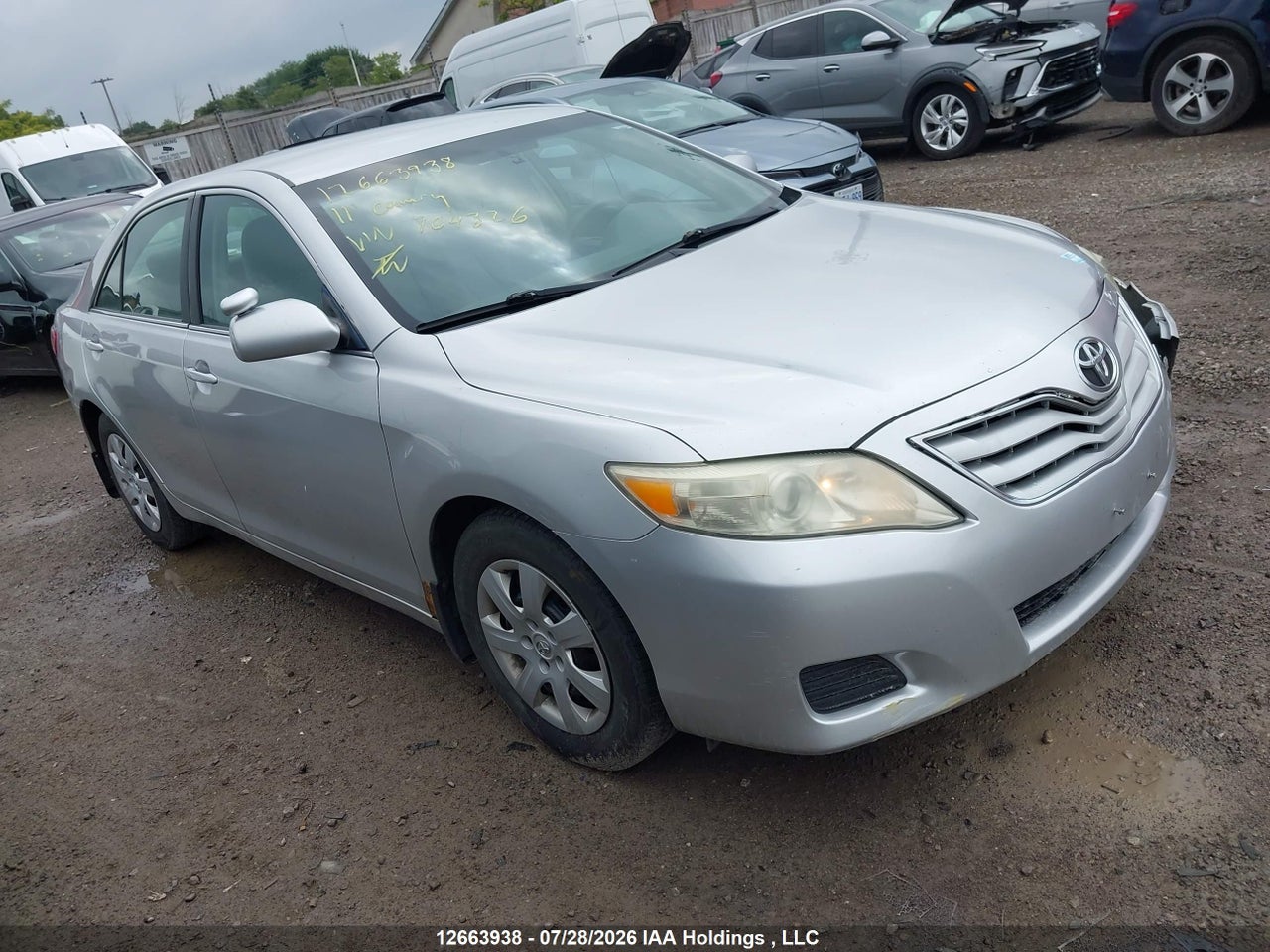 4T1BF3EK6BU704326 · 2011 TOYOTA CAMRY LE