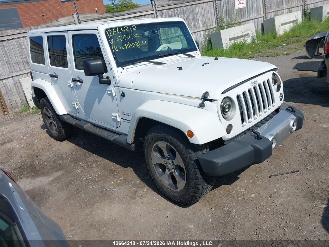 1C4BJWEG7JL825130 · 2018 JEEP WRANGLER UNLIMITED SAHARA