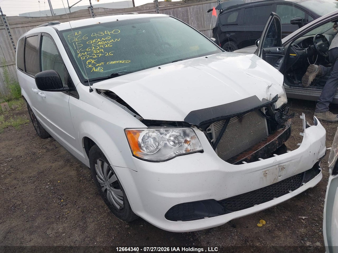 2C4RDGBGXFR622926 · 2015 DODGE GRAND CARAVAN SE