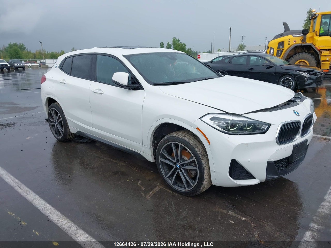 WBXYJ1C01N5U31056 · 2022 BMW X2
